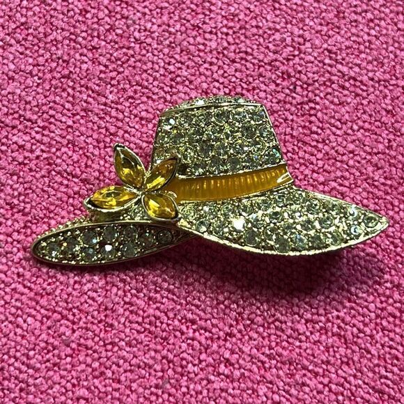Beautiful Rhinestone Monet Hat Brooch - Picture 1 of 6